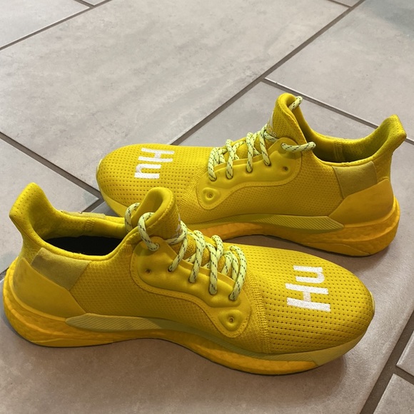 Adidas Pharrell x Solar Hu Glide 'Bright Yellow' shoe, size 9 - Picture 3 of 4